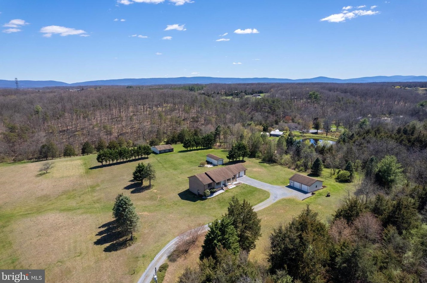 208 Sorrel Ln, Winchester VA  22602-4756 exterior