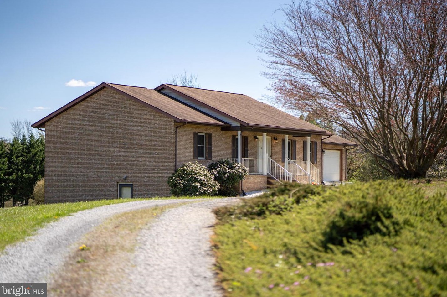 208 Sorrel Ln, Winchester VA  22602-4756 exterior