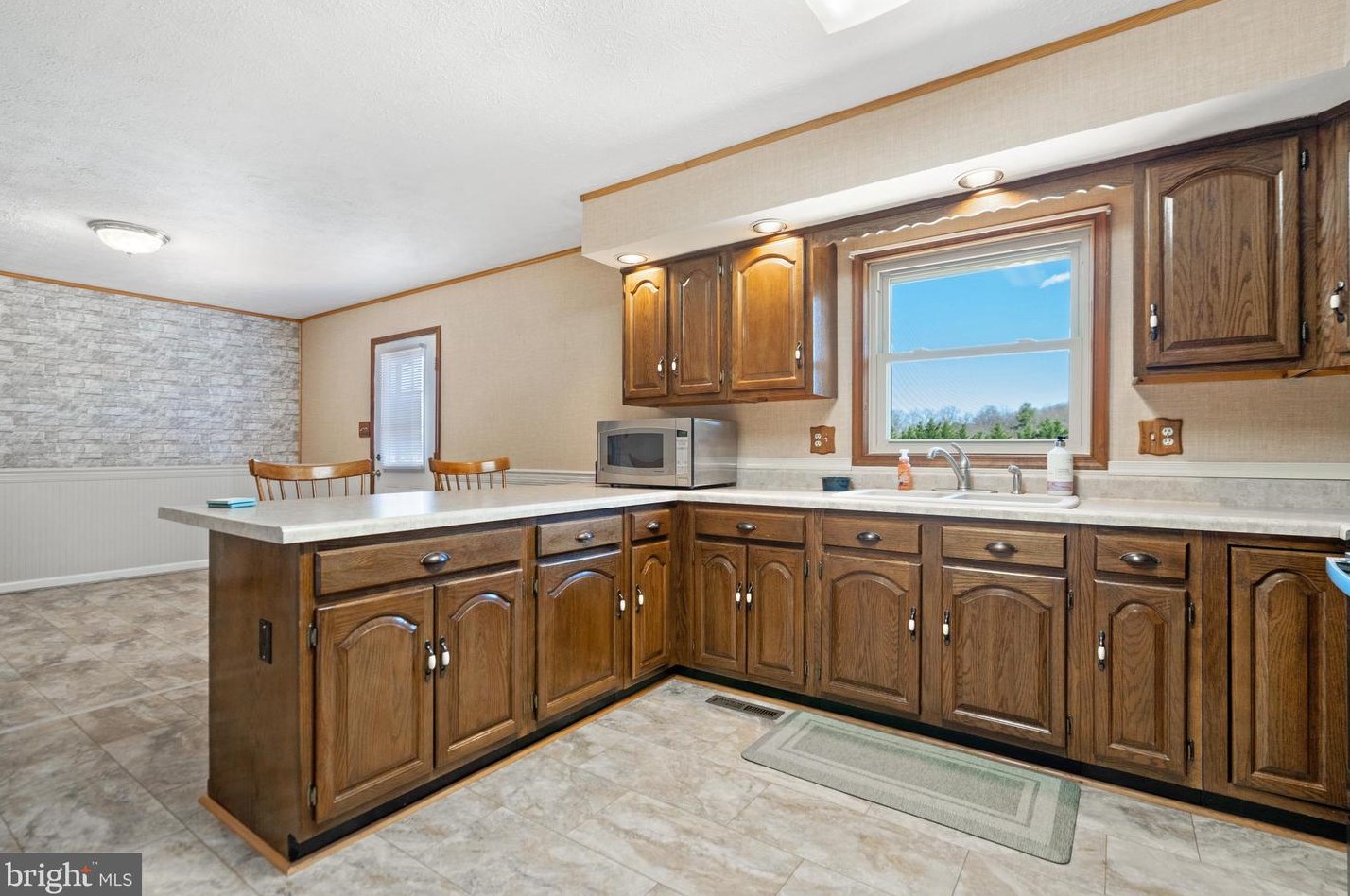 208 Sorrel Ln, Winchester VA  22602-4756 exterior