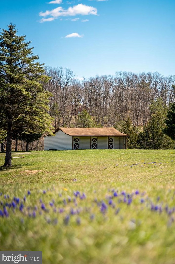 208 Sorrel Ln, Winchester VA  22602-4756 exterior