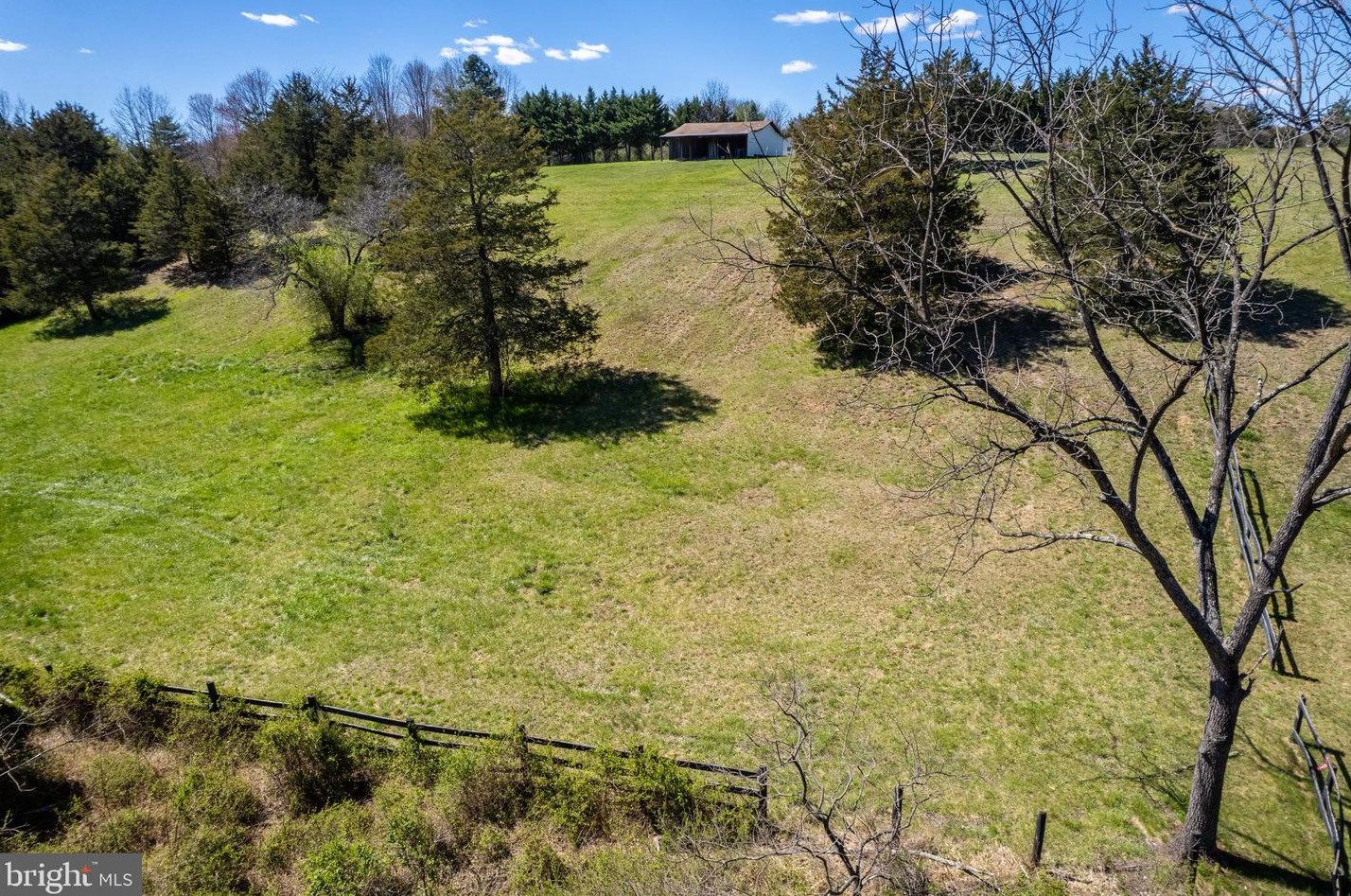 208 Sorrel Ln, Winchester VA  22602-4756 exterior