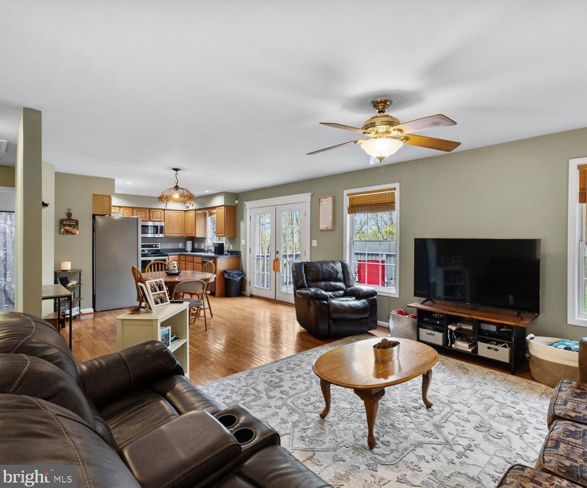 615 Remington Dr, Winchester VA  22602-3633 exterior