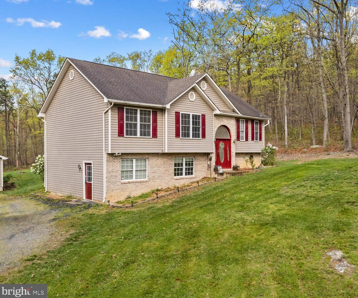 615 Remington Dr, Winchester VA  22602-3633 exterior