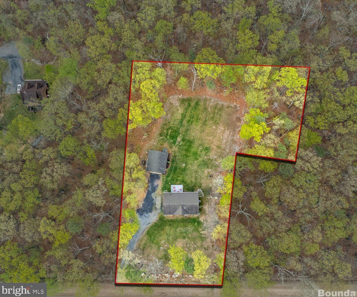 615 Remington Dr, Winchester VA  22602-3633 exterior