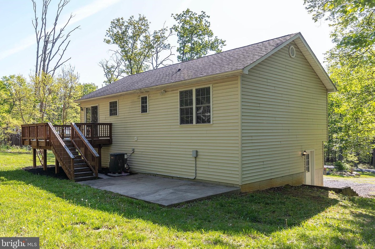 102 Killbuck Trl, Winchester VA  22602-1723 exterior