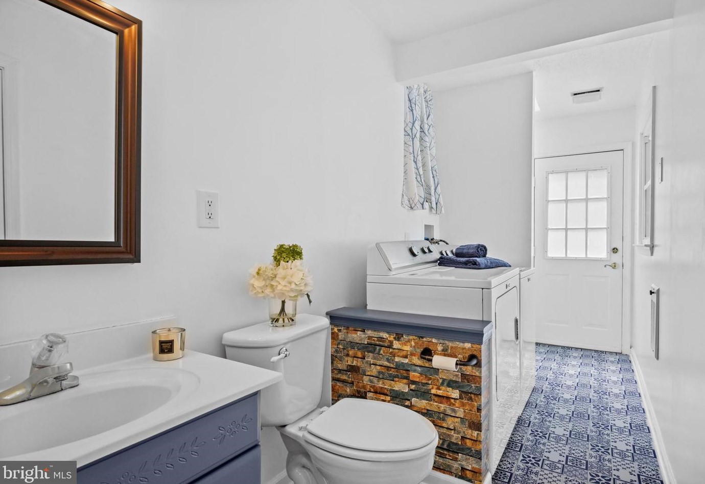 5533 Middle Rd, Winchester VA  22602-2872 exterior