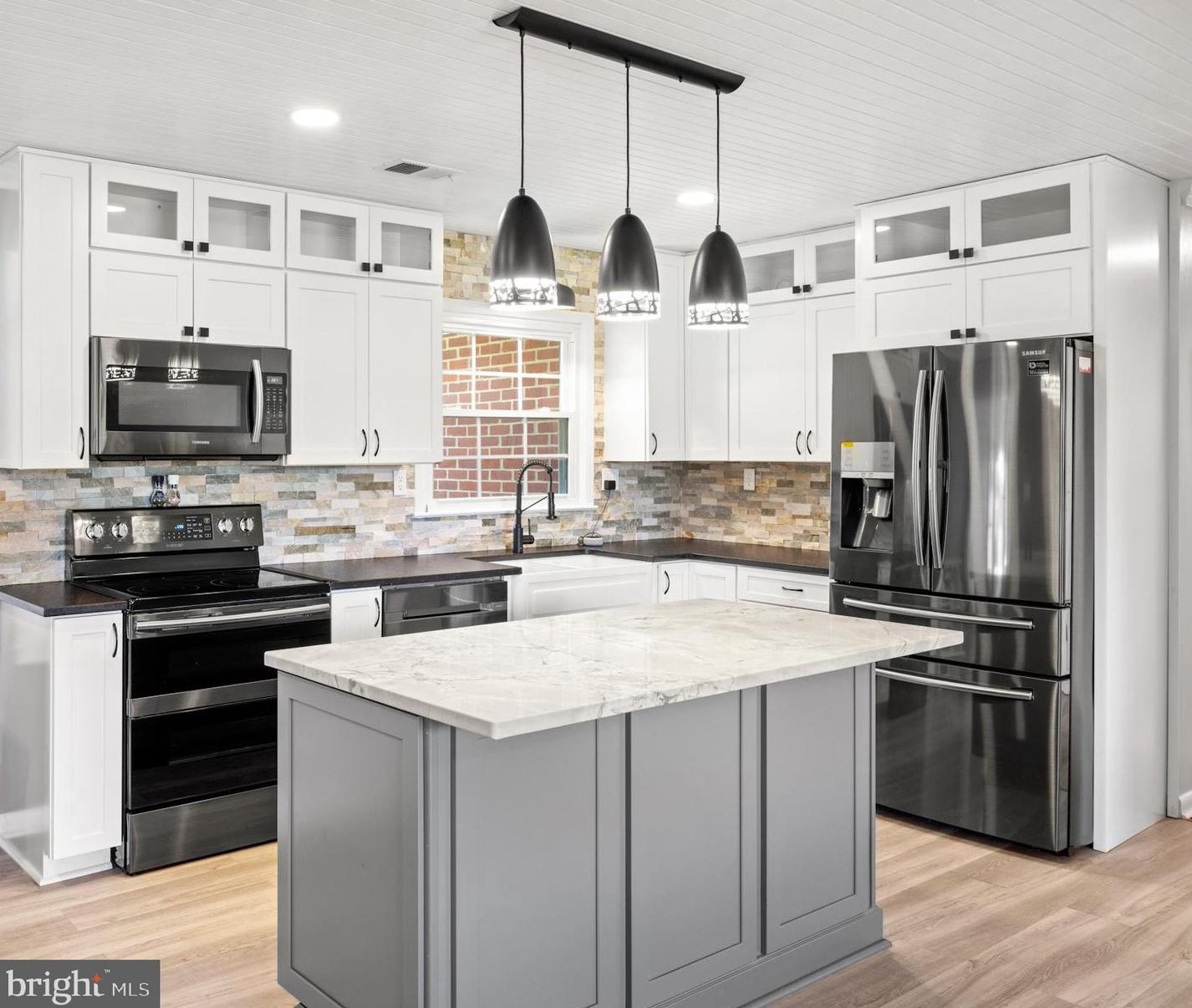 5533 Middle Rd, Winchester VA  22602-2872 exterior