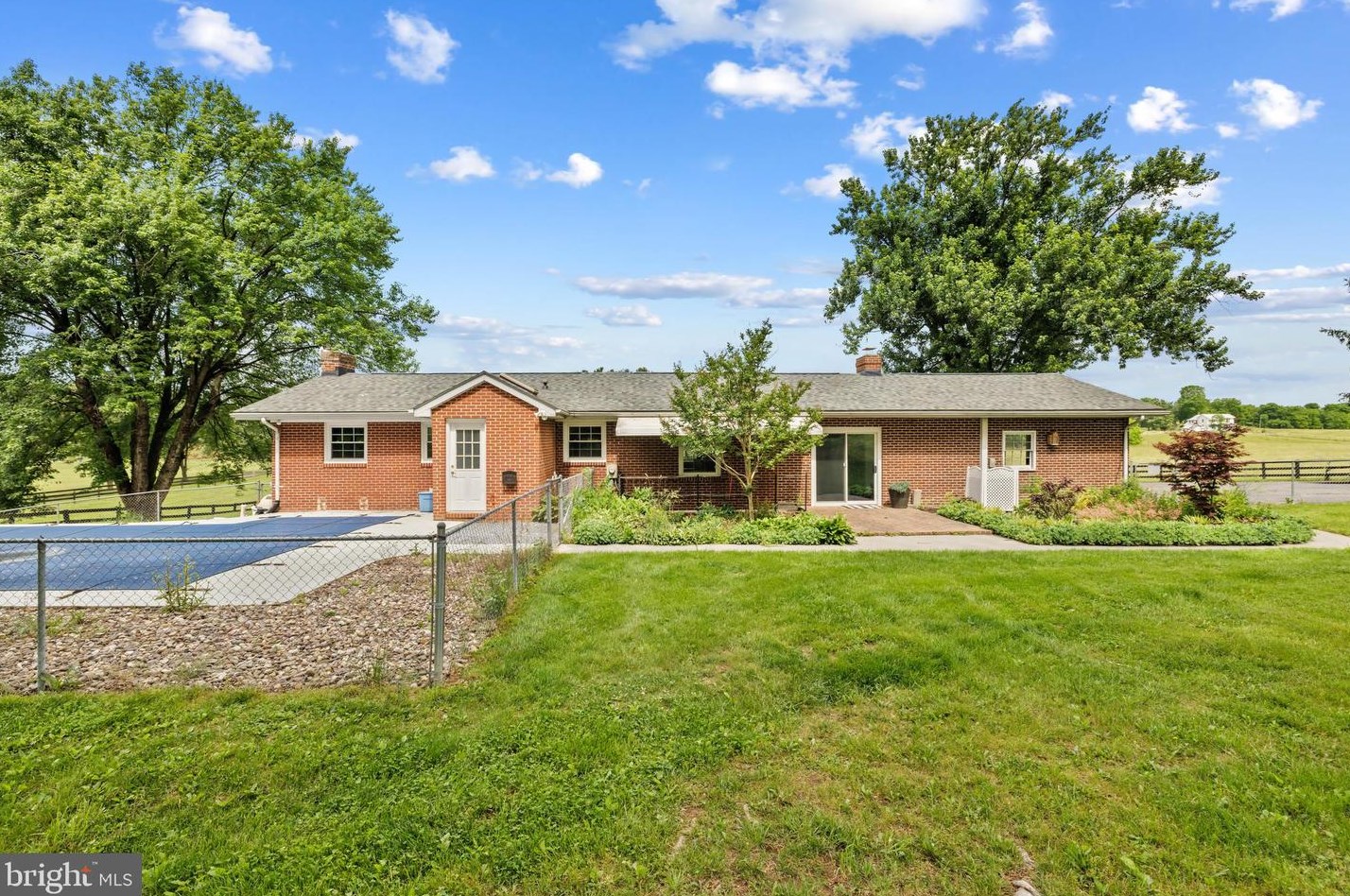 5533 Middle Rd, Winchester VA  22602-2872 exterior