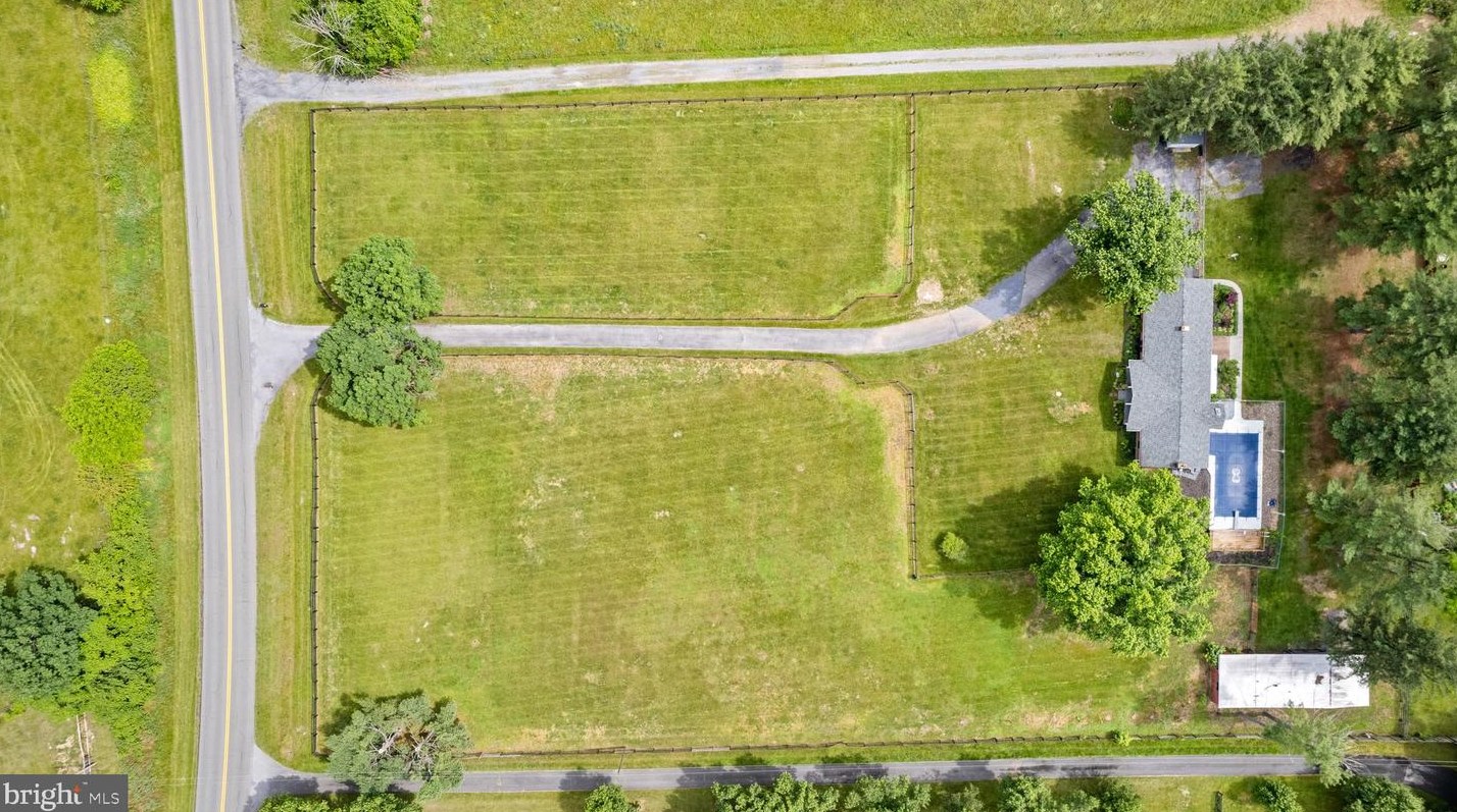 5533 Middle Rd, Winchester VA  22602-2872 exterior