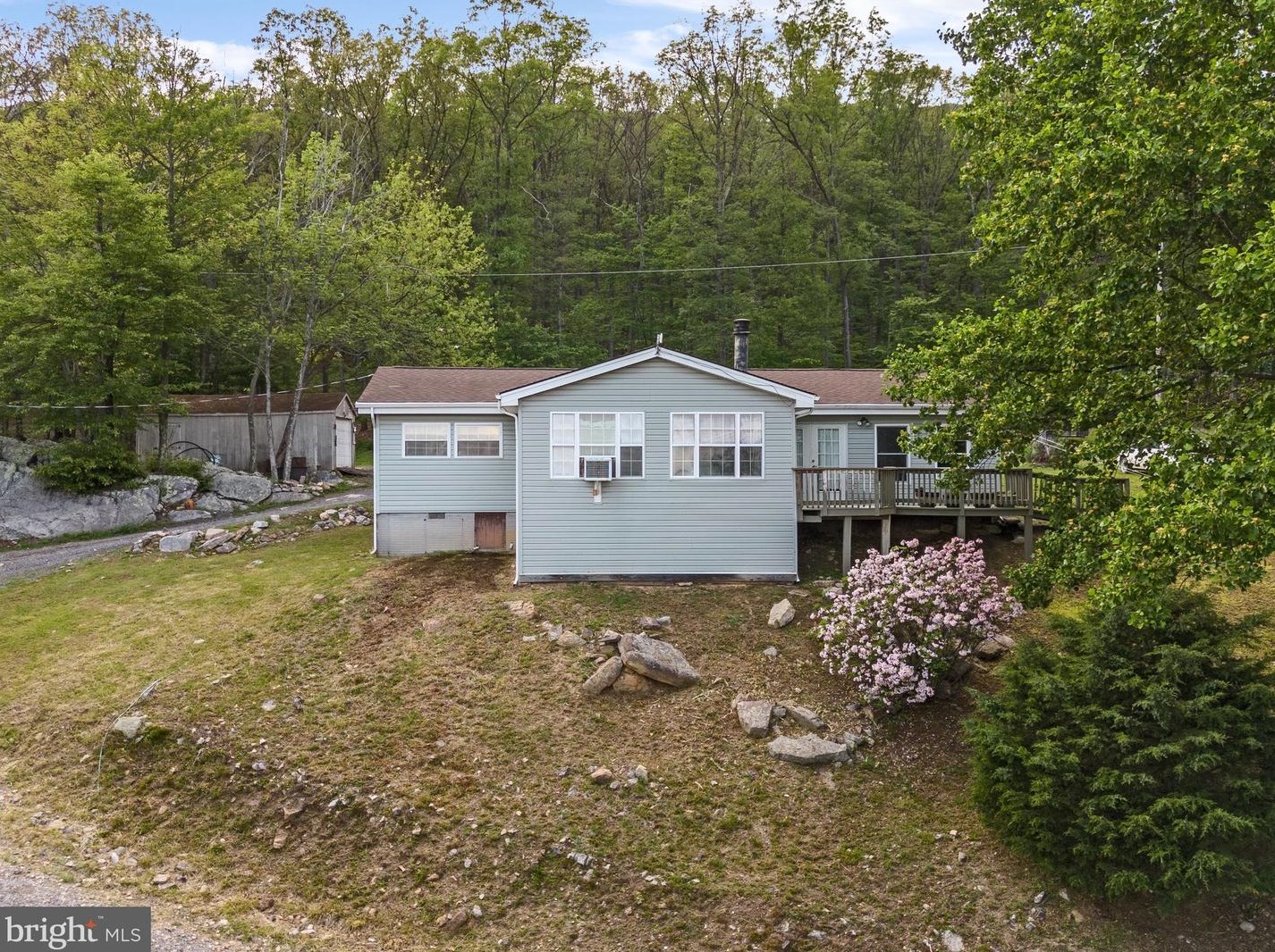 307 Fox Run Ln, Winchester VA  22602-3587 exterior
