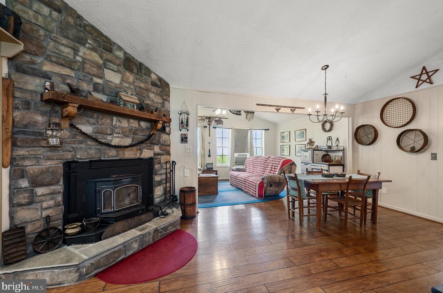 307 Fox Run Ln, Winchester VA  22602-3587 exterior