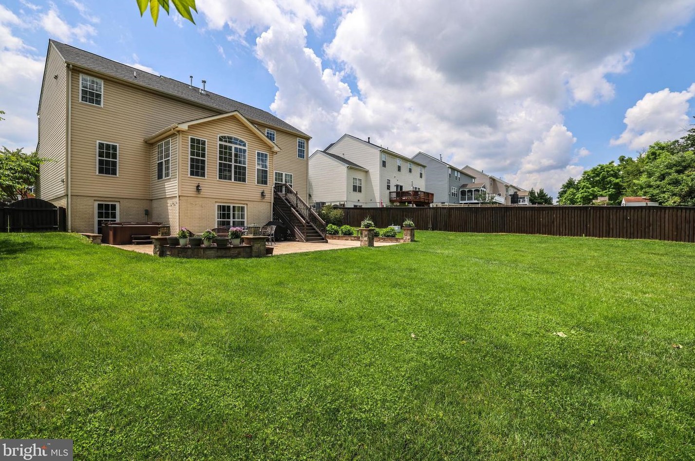 213 Farmington Blvd, Winchester VA  22602-7648 exterior