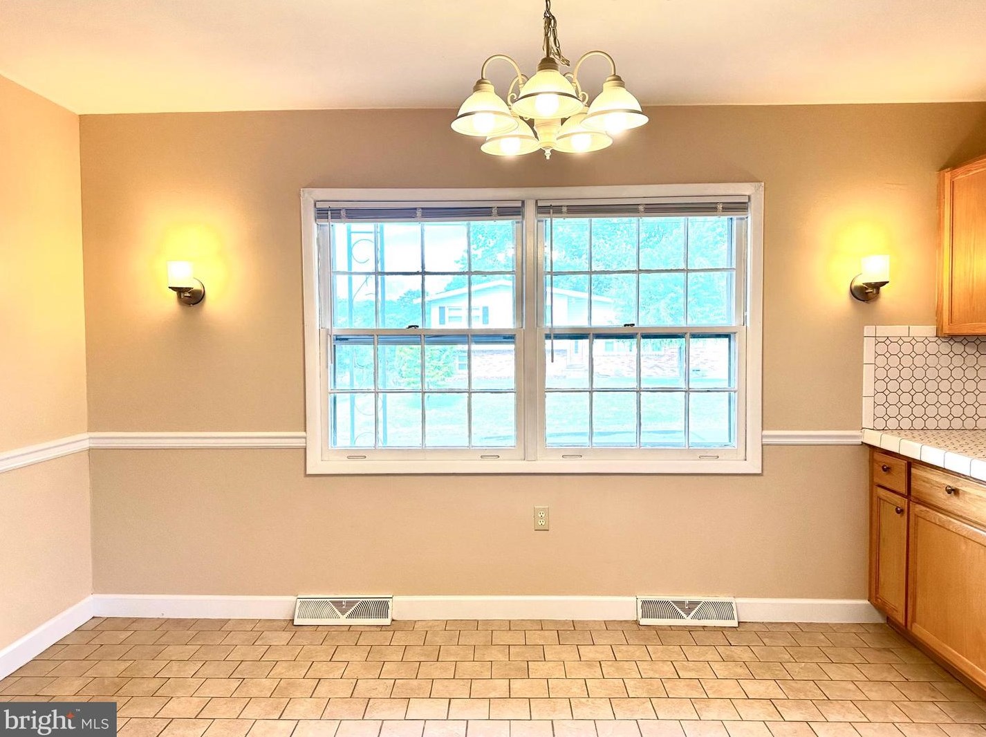 104 Donna Cir, Winchester VA 22602-6145 exterior