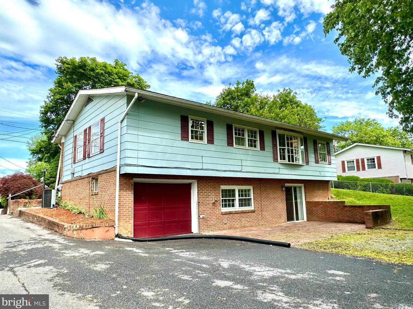 104 Donna Cir, Winchester VA 22602-6145 exterior