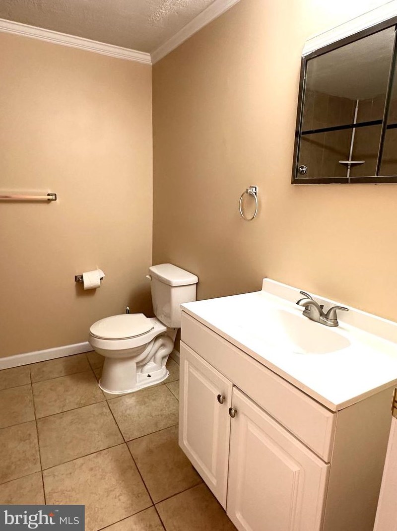 104 Donna Cir, Winchester VA 22602-6145 exterior