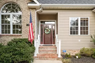 108 Kinross Dr, Winchester, VA 22602 - Photo 3