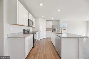 101 Dinges St, Stephens City, VA 22655 - Photo 7