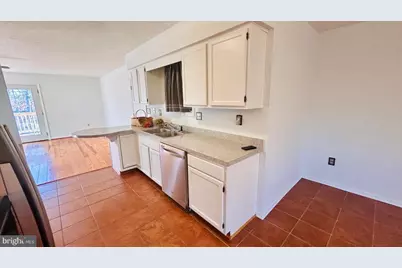 100 Greenbriar Circle, Cross Junction, VA 22625 - Photo 13