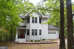 100 Greenbriar Cir, Cross Junction, VA 22625 - Photo 11