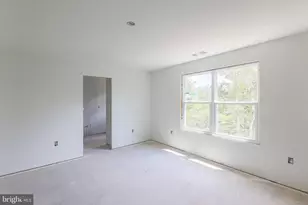 1086 Reynolds Rd, Cross Junction, VA 22625 - Photo 9