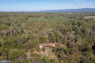 228 Sleepy Woods Rd, Cross Junction, VA 22625 - Photo 29