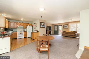 228 Sleepy Woods Rd, Cross Junction, VA 22625 - Photo 7