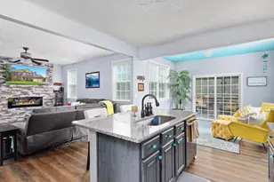 112 Country Club Dr, Cross Junction, VA 22625 - Photo 3