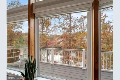 1083 Lakeview Drive, Cross Junction, VA 22625 - Photo 23