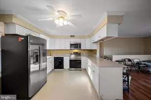 115 Greenwood Ct, Cross Junction, VA 22625 - Photo 17