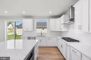 105 Sapphire St, Stephenson, VA 22656 - Photo 13