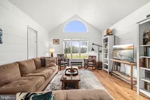 323 Masters Dr, Cross Junction, VA 22625 - Photo 21