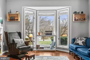 323 Masters Dr, Cross Junction, VA 22625 - Photo 9