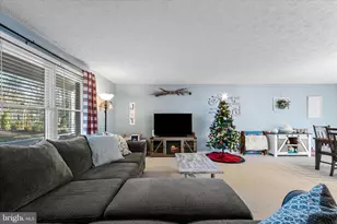 106 Redbud Cir, Cross Junction, VA 22625 - Photo 9