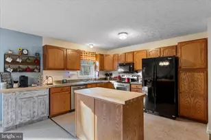 106 Redbud Cir, Cross Junction, VA 22625 - Photo 15