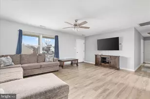 213 Tanager Dr, Stephens City, VA 22655 - Photo 9