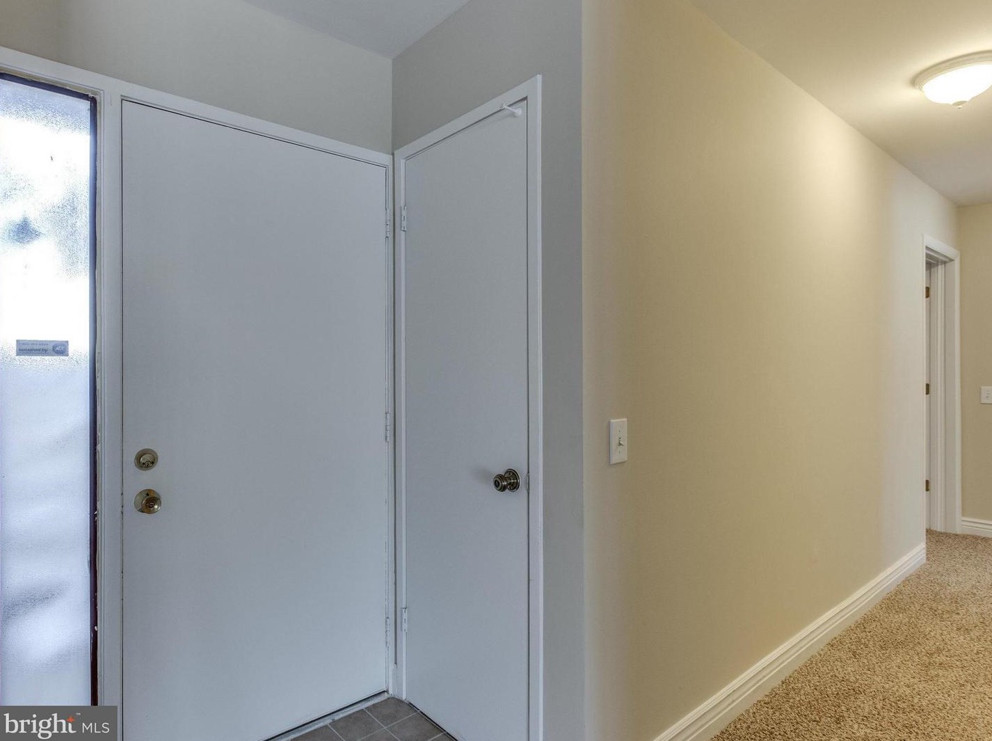 2486 Glengyle Dr, Vienna VA  22181-5524 exterior