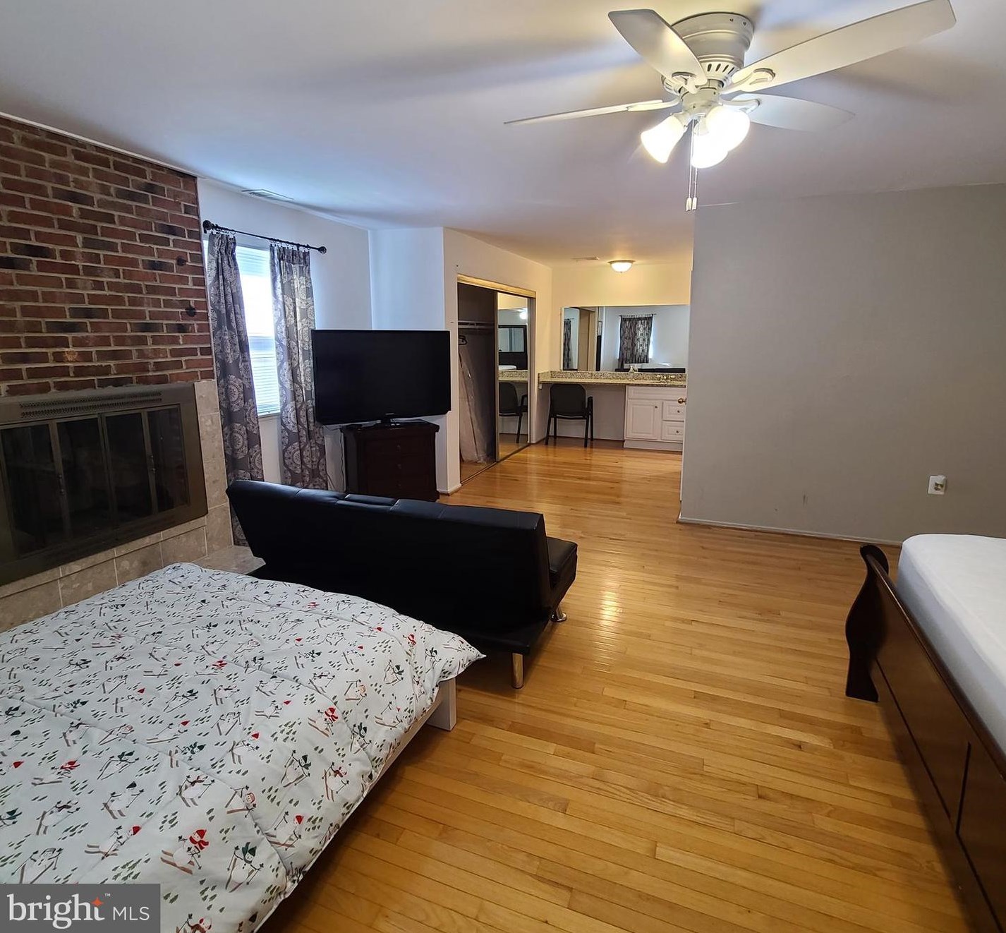 8726 Litwalton Ct, Vienna VA  22182-5012 exterior
