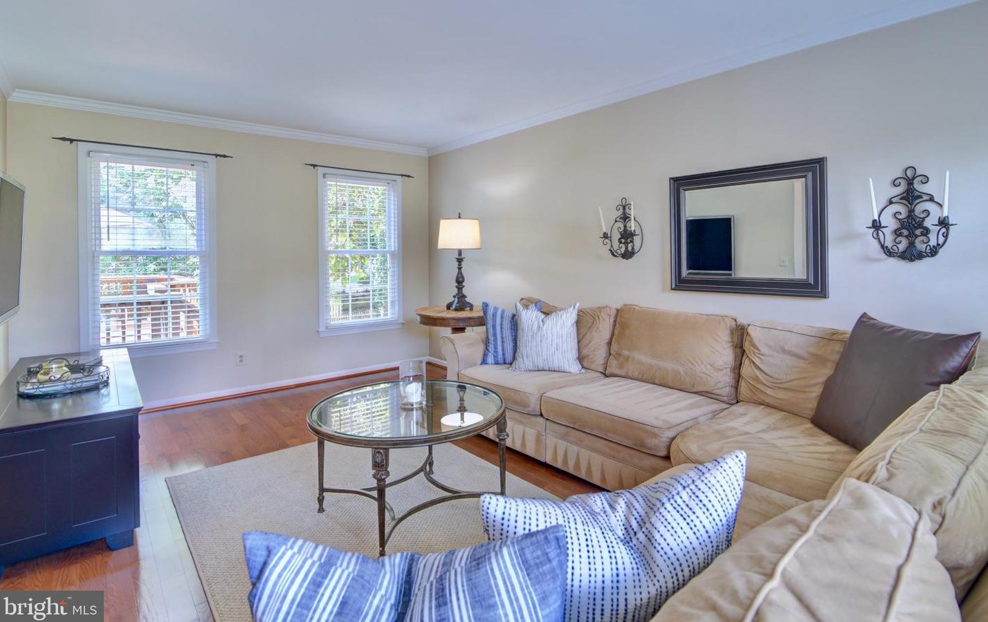 14366 Quail Pond Ct, Centreville VA  20120-1652 exterior