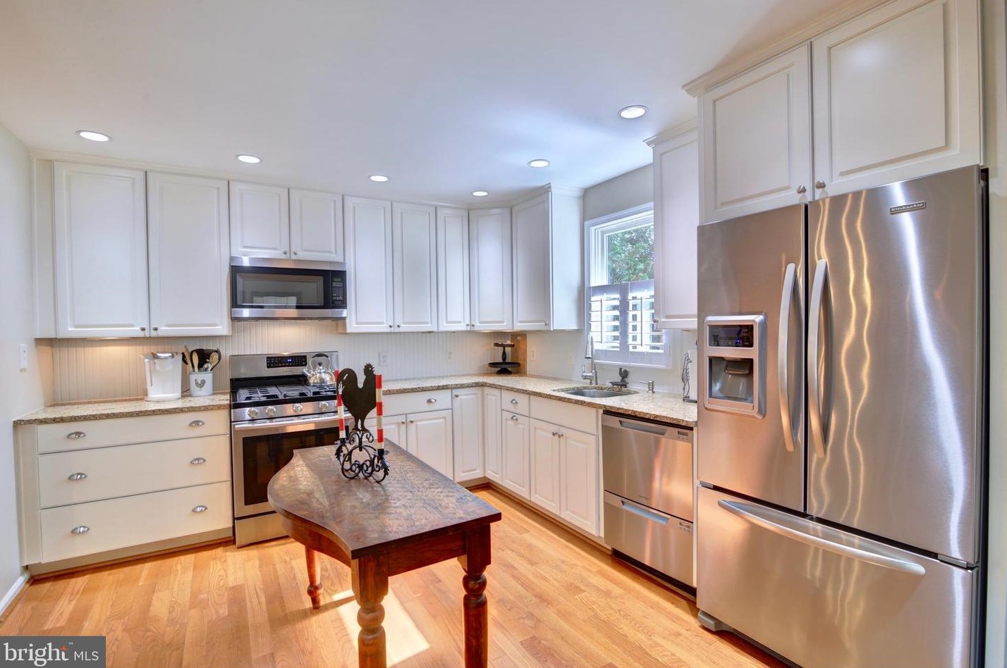 14366 Quail Pond Ct, Centreville VA  20120-1652 exterior
