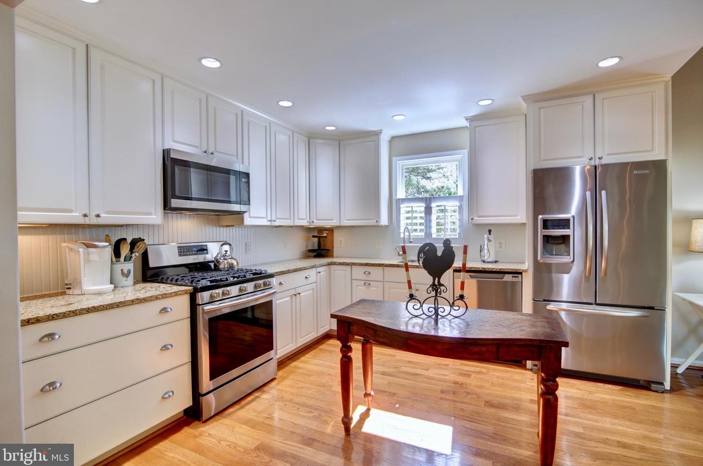 14366 Quail Pond Ct, Centreville VA  20120-1652 exterior