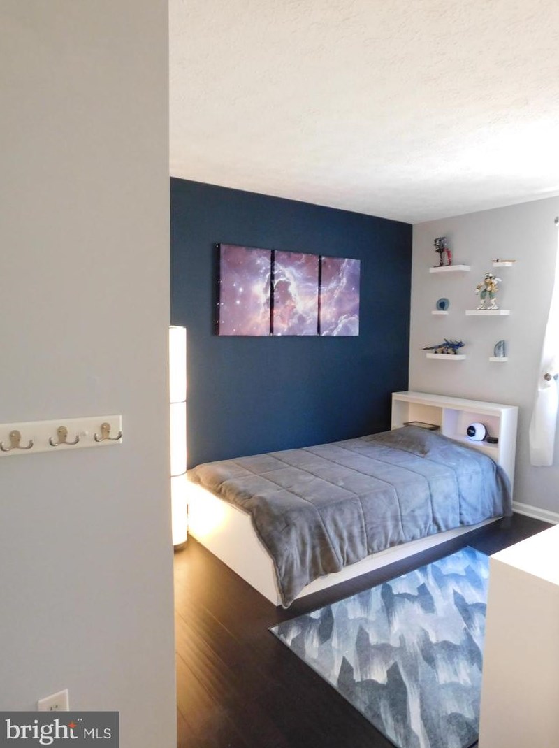 13228 Custom House Ct, Fairfax VA 22033-1311 exterior