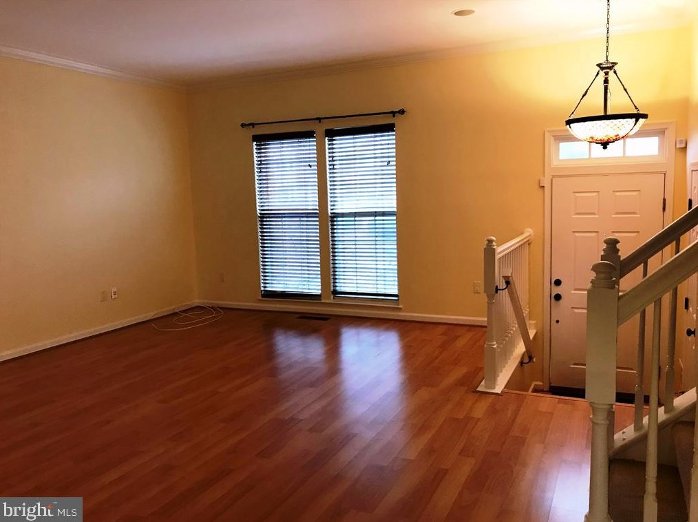 2005 Madrillon Springs Ct, Vienna VA  22182-3762 exterior