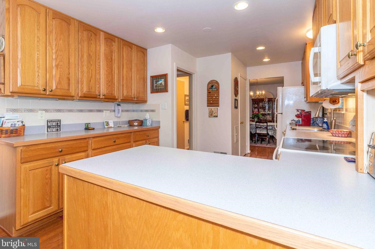 9323 Walking Horse Ct, Springfield, VA 22153
