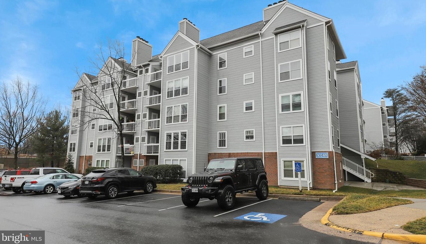 10248 Appalachian Cir, Vienna VA  22124-2856 exterior