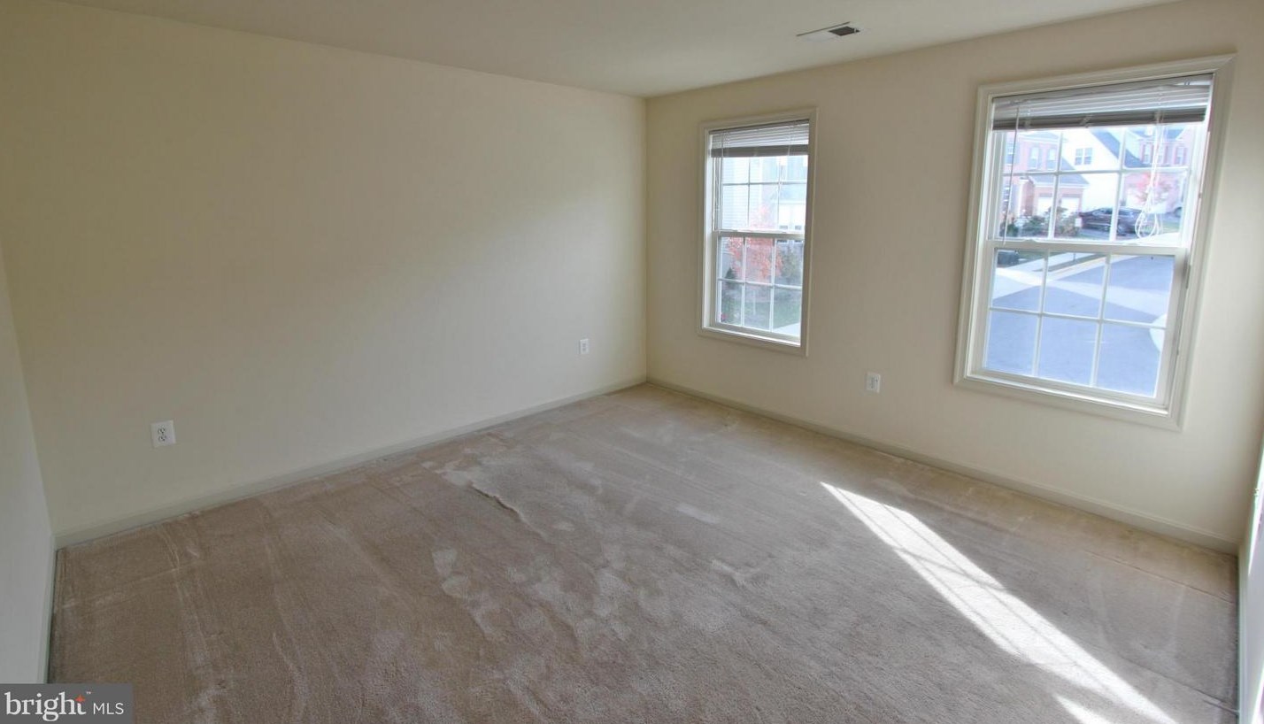 8553 Mazzello Pl, Springfield VA  22153-3507 exterior