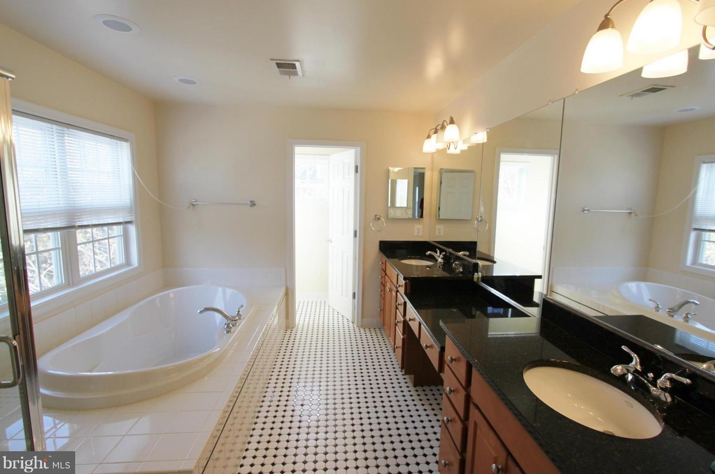 8553 Mazzello Pl, Springfield VA  22153-3507 exterior