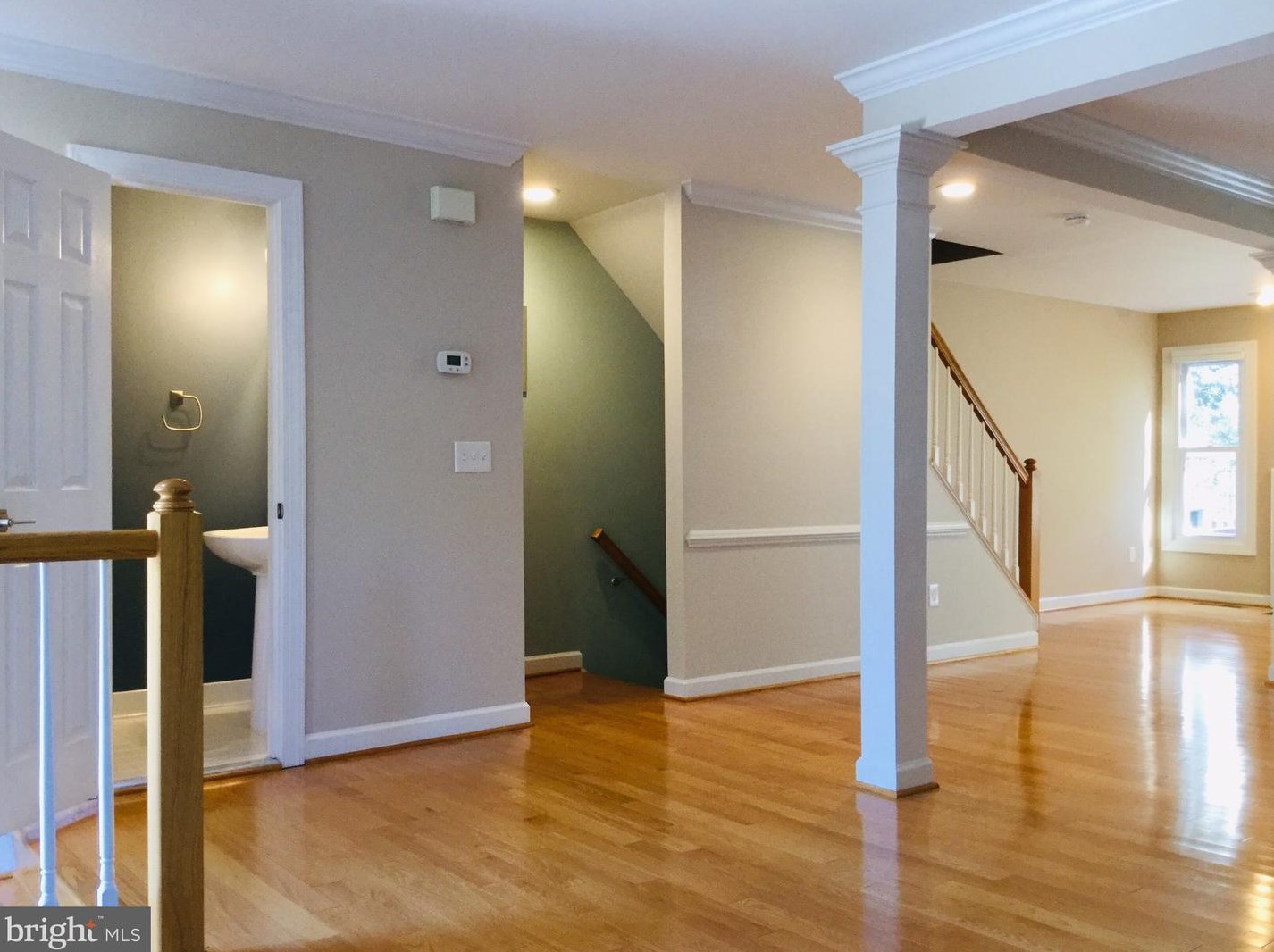 2003 Meadow Springs Dr, Vienna VA  22182-3769 exterior