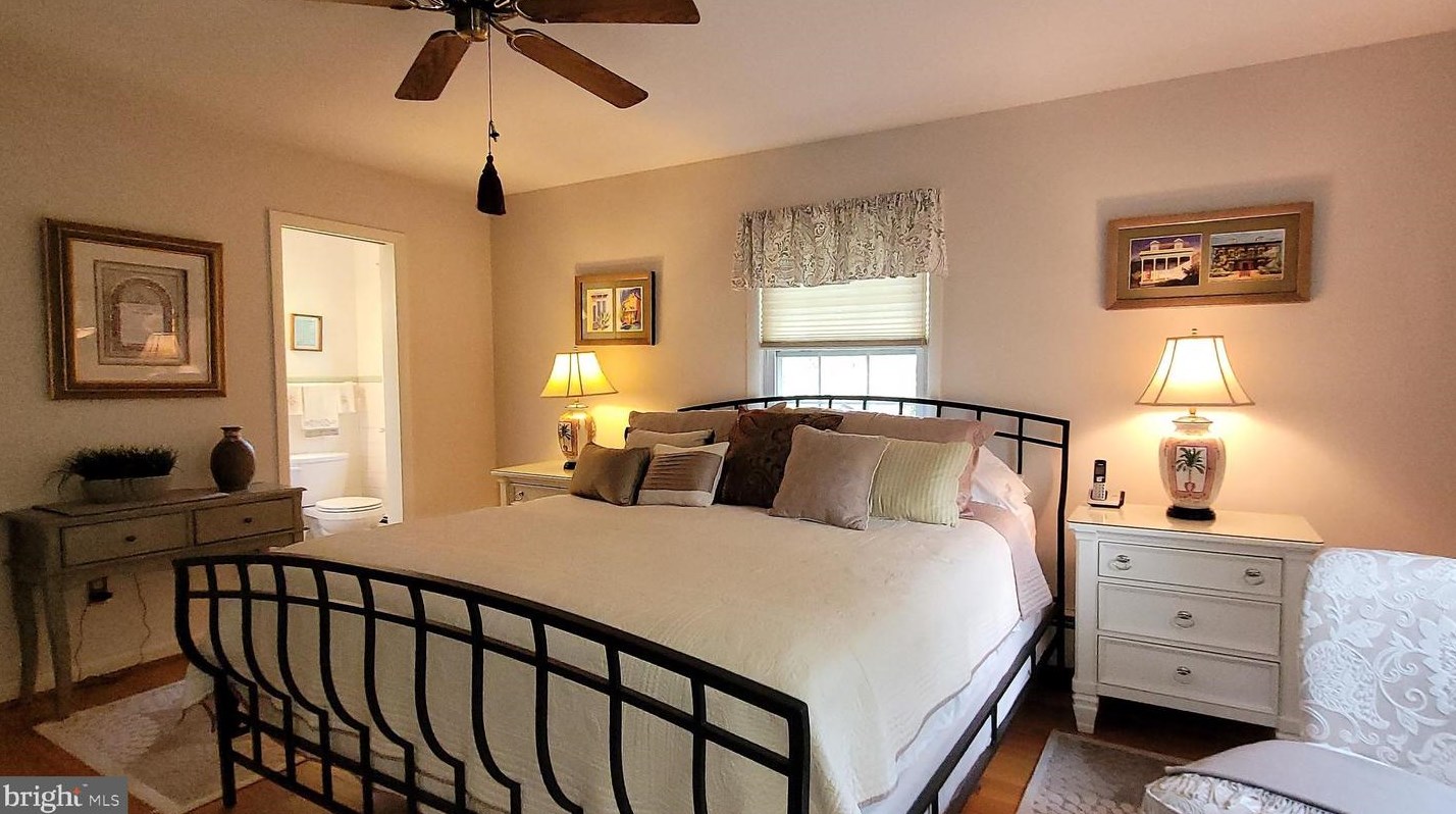 5036 Prestwick Dr, Fairfax VA 22030-4523 exterior