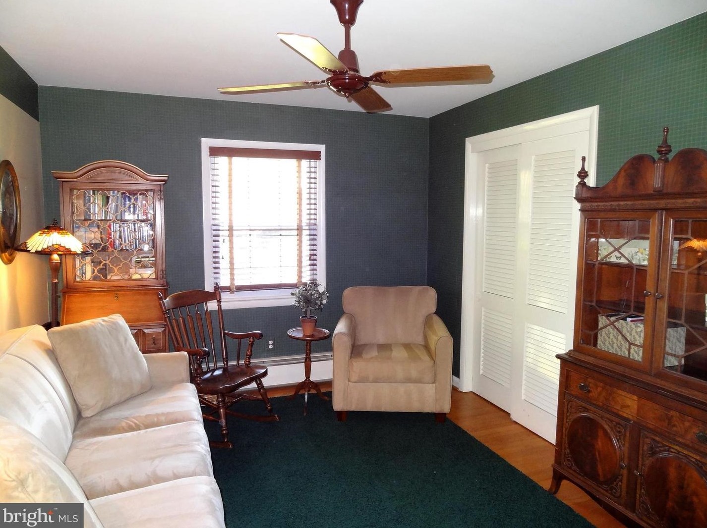 5036 Prestwick Dr, Fairfax VA 22030-4523 exterior