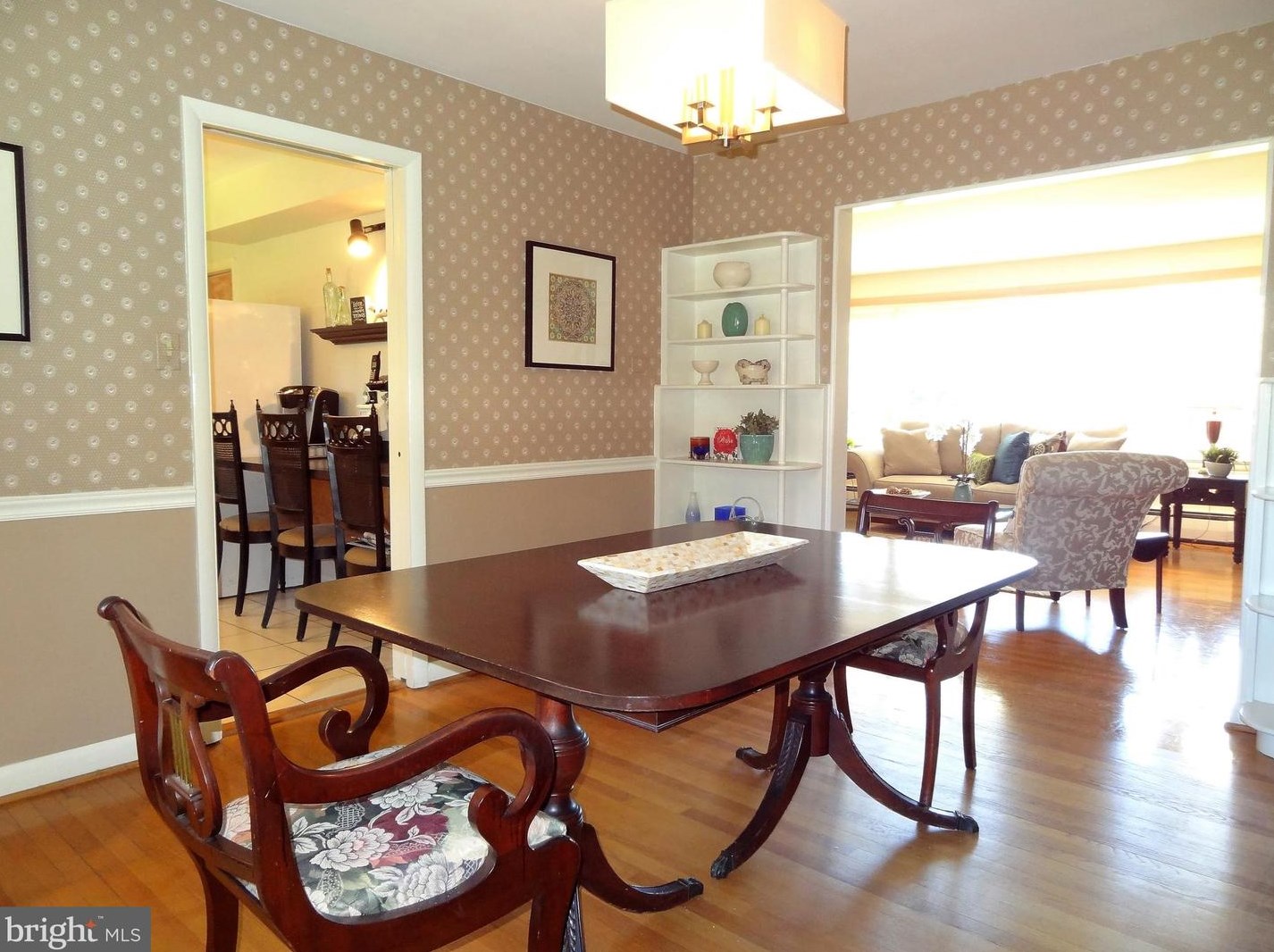 5036 Prestwick Dr, Fairfax VA 22030-4523 exterior